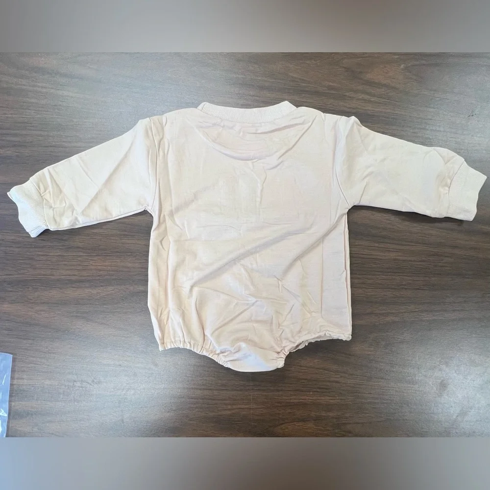 Lil Sis Baby Onesie in Cream with Colorful Letters. Size 3-6 months